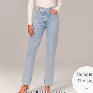 Ultra High Rise 90s Straight Jean color “light wash”